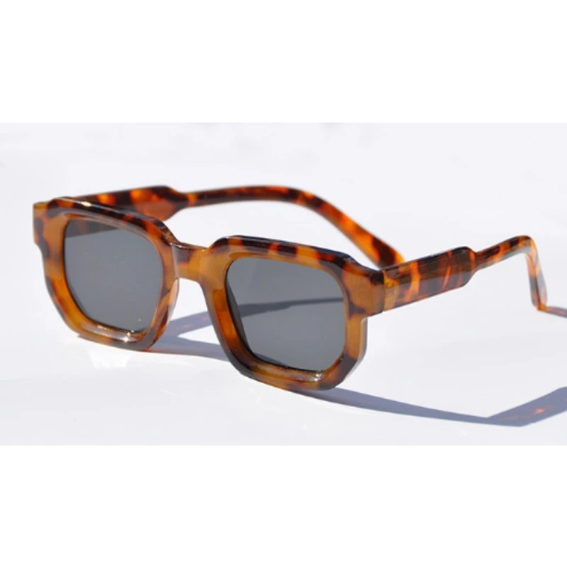 Leopard print classic fashion sunglasses